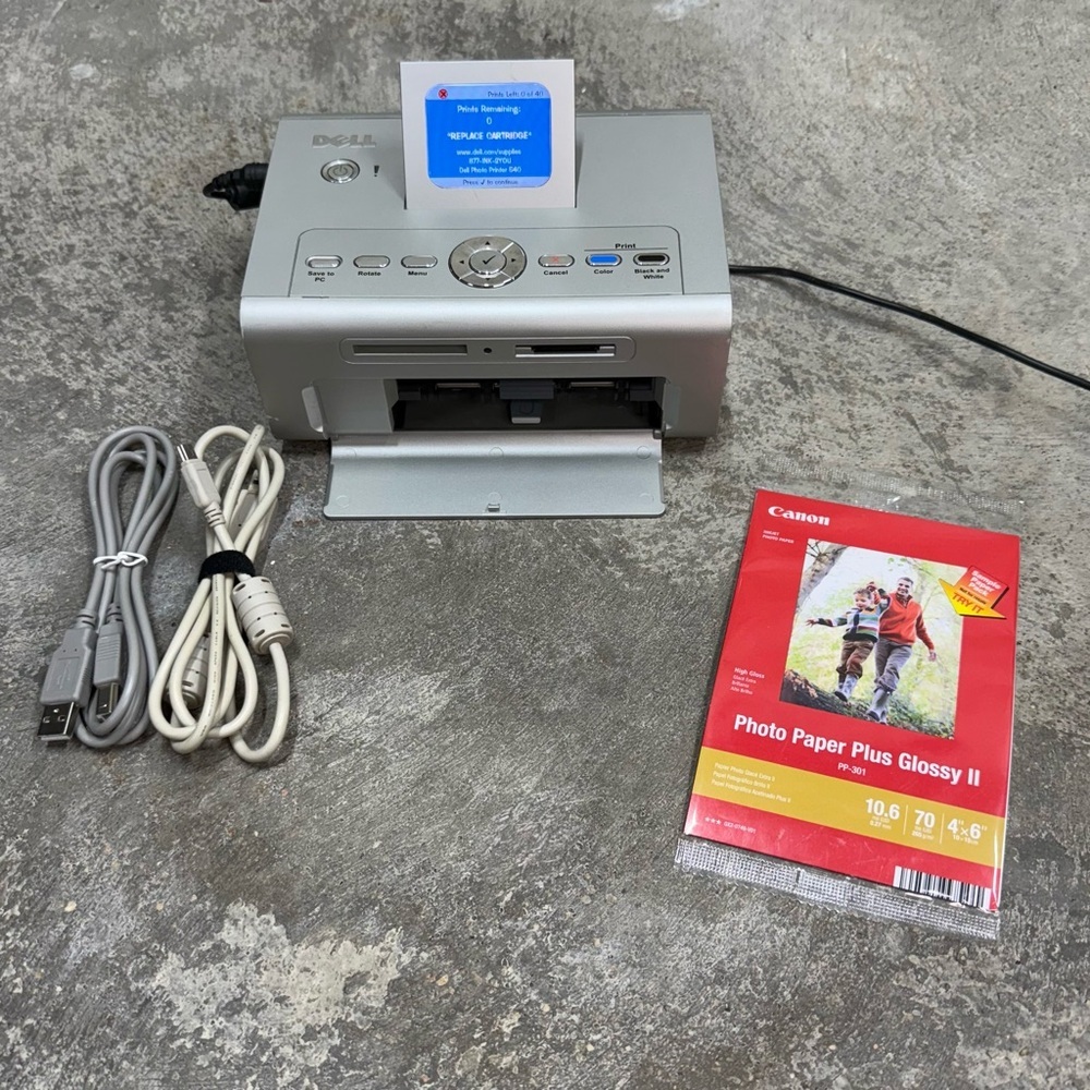 Dell Photo Printer 540 Compact Snapshot Printer w Cables Paper Powers On